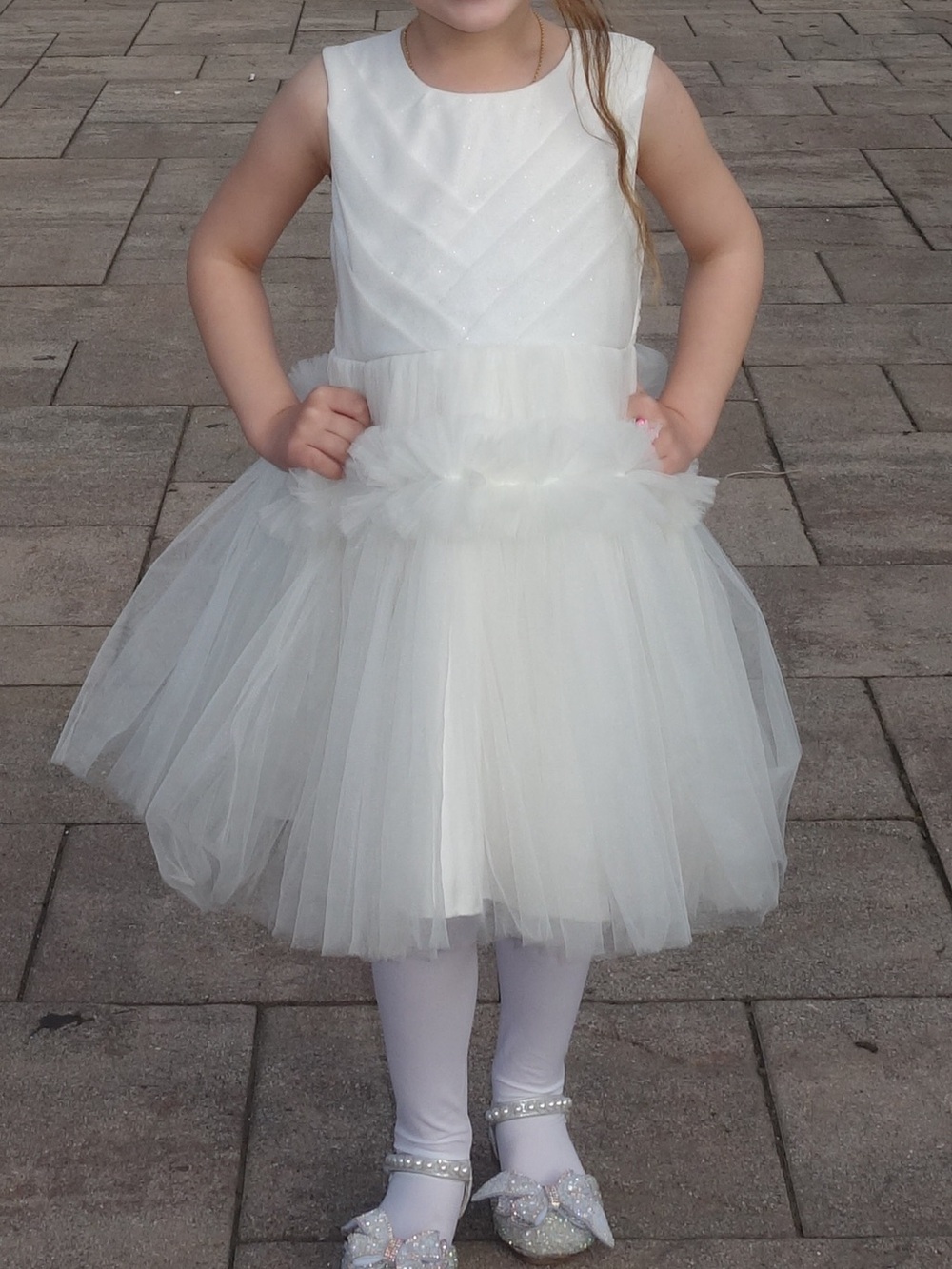 Elegant White Tulle Flower Girl Dress for Girls